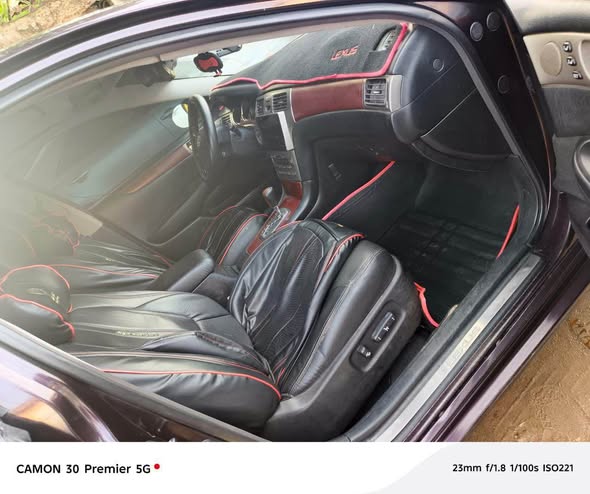 A picture of Registered Lexus ES 330 Painted once Engine gear and ac