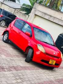 A picture of Toyota passo