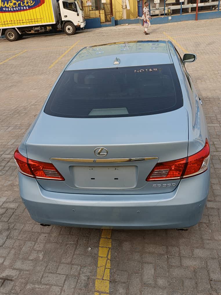 A picture of Lexus ES 2011 Accident free Back camera New entry Thumb