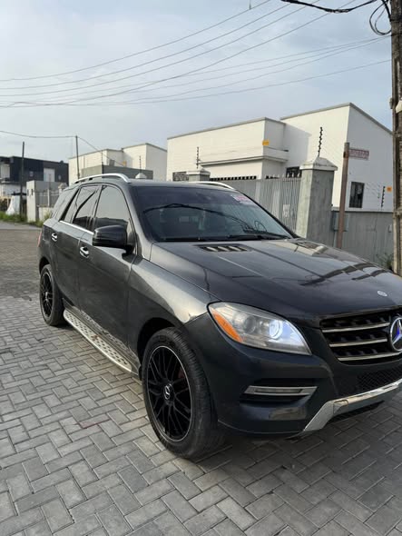 A picture of Mercedes Benz