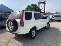A picture of Honda CR V 2004