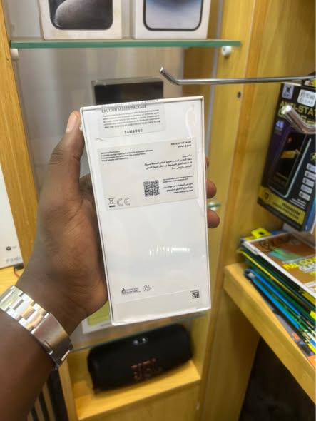 A picture of SAMAUNG GALAXY A17 128 6