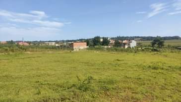 A picture of KAWUKU ZIIRU Plots For Sale Selling at 60M Ugx Ready