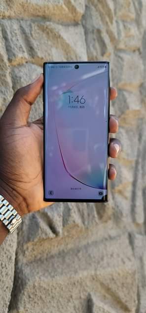 A picture of Samsung galaxy Note10 0743109325