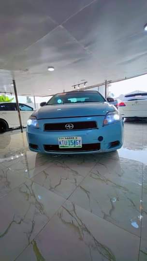 A picture of Toyota sion