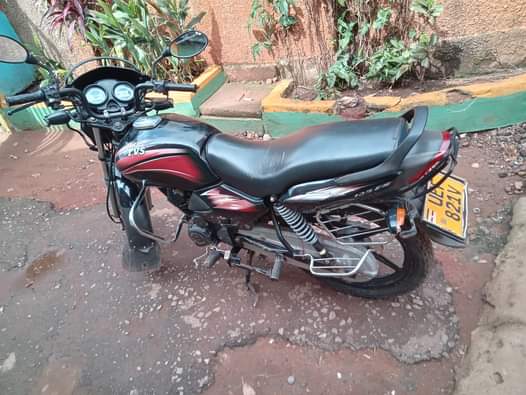 A picture of Quick sale 1 7m Call WhatsApp 0750332168 0788981232