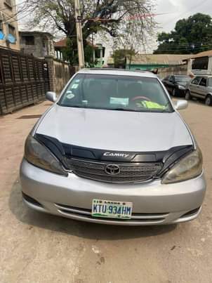 A picture of Motor big daddy Camry 05 silver