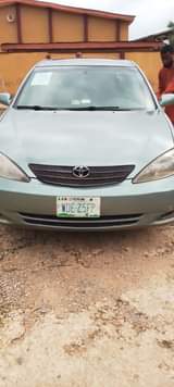 A picture of Clean Toyota Camry 04