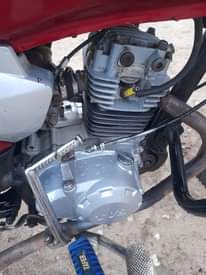 A picture of Tvs HLX 125 inauzwa