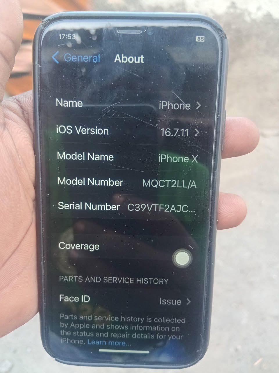 A picture of Iphone x gb 64