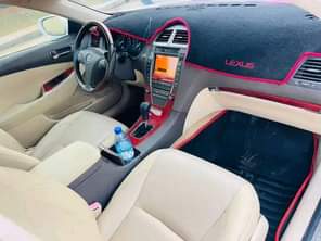 A picture of This is extremely clean lexus es350 2012 model pure first