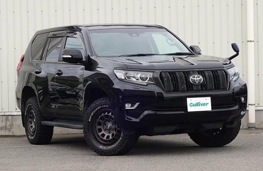 A picture of 2018 Toyota land cruiser prado