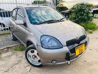 A picture of TOYOTA VITZ 0714058883