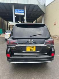 A picture of Toyota Landcruiser 200 Series 0717022737...owner... mmilik Engine 4 660 cc