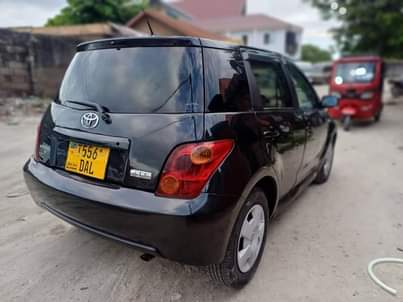 A picture of Toyota IST