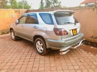 A picture of 2000 Toyota 2000