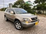 A picture of TOYOTA HARRIER OLD DN B