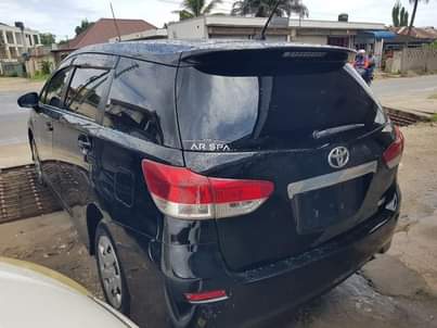 A picture of Toyota wish new model
