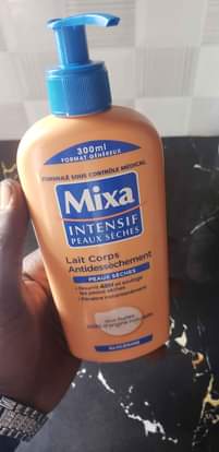 A picture of Mixa Body Cream