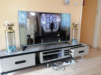 classifieds/tvs