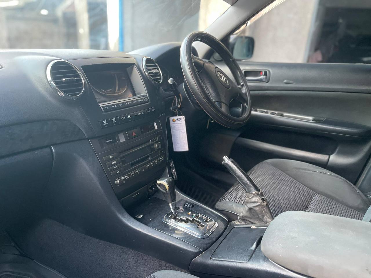 A picture of NAUZA TOYOTA VEROSSA PRICE 6800000 YEAR 2005 Colour Black Full