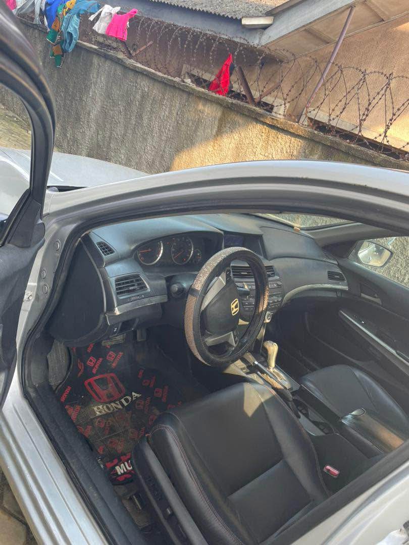 A picture of Honda Accord 2009 model