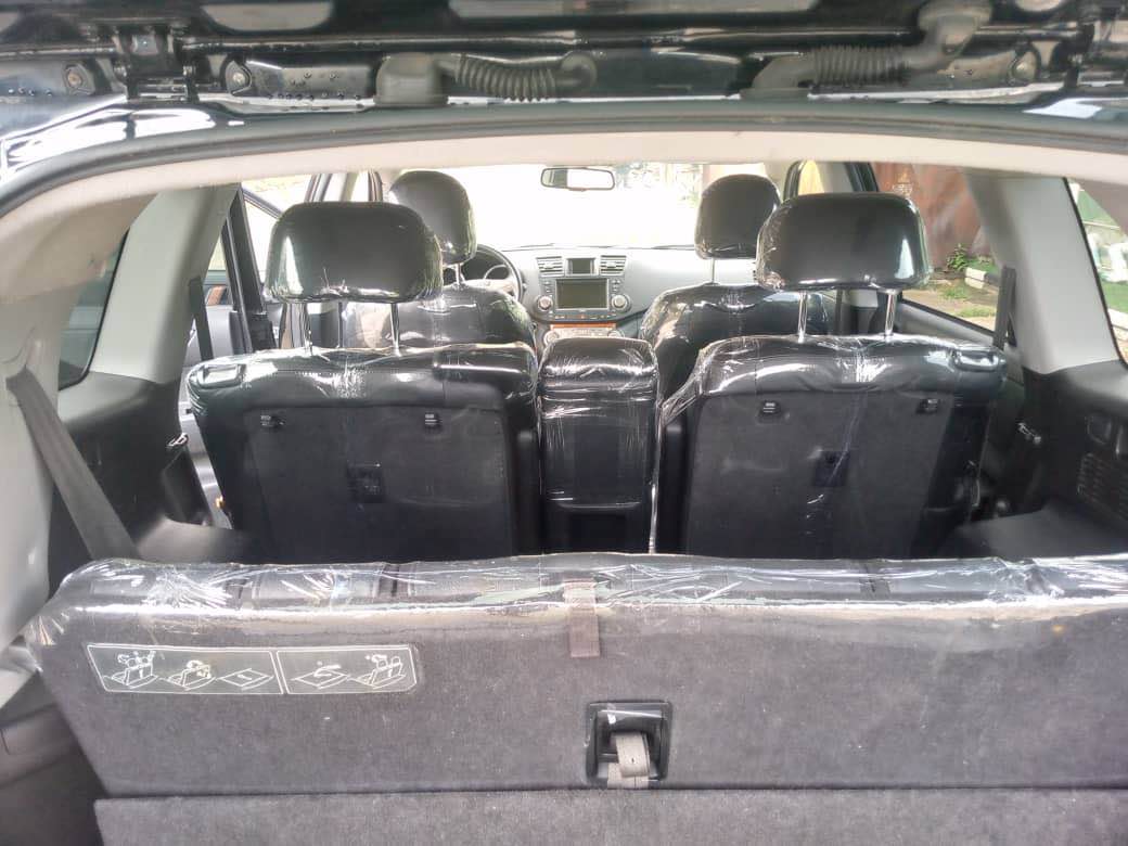 A picture of Toyota Highlander 2008