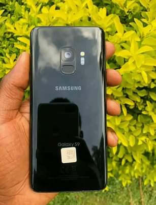 A picture of Samsung s9