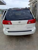 A picture of Few month used 2007 Toyota Sienna with double power door
