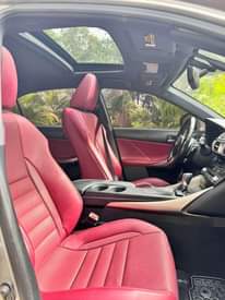 A picture of Lexus Is350