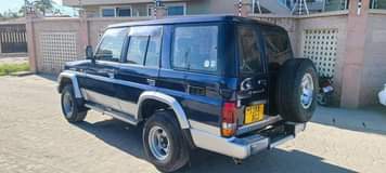 A picture of 2000 Toyota Prado blue