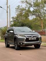 A picture of Pajero sport
