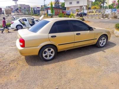 A picture of 2003 Mazda Protege
