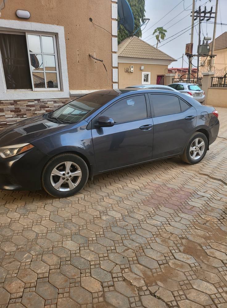 A picture of 2014 TOYOTA COROLLA LE