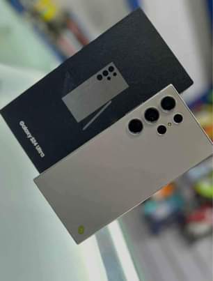 A picture of SAMSUNG S24 ULTRA GB512 RAM16 5G