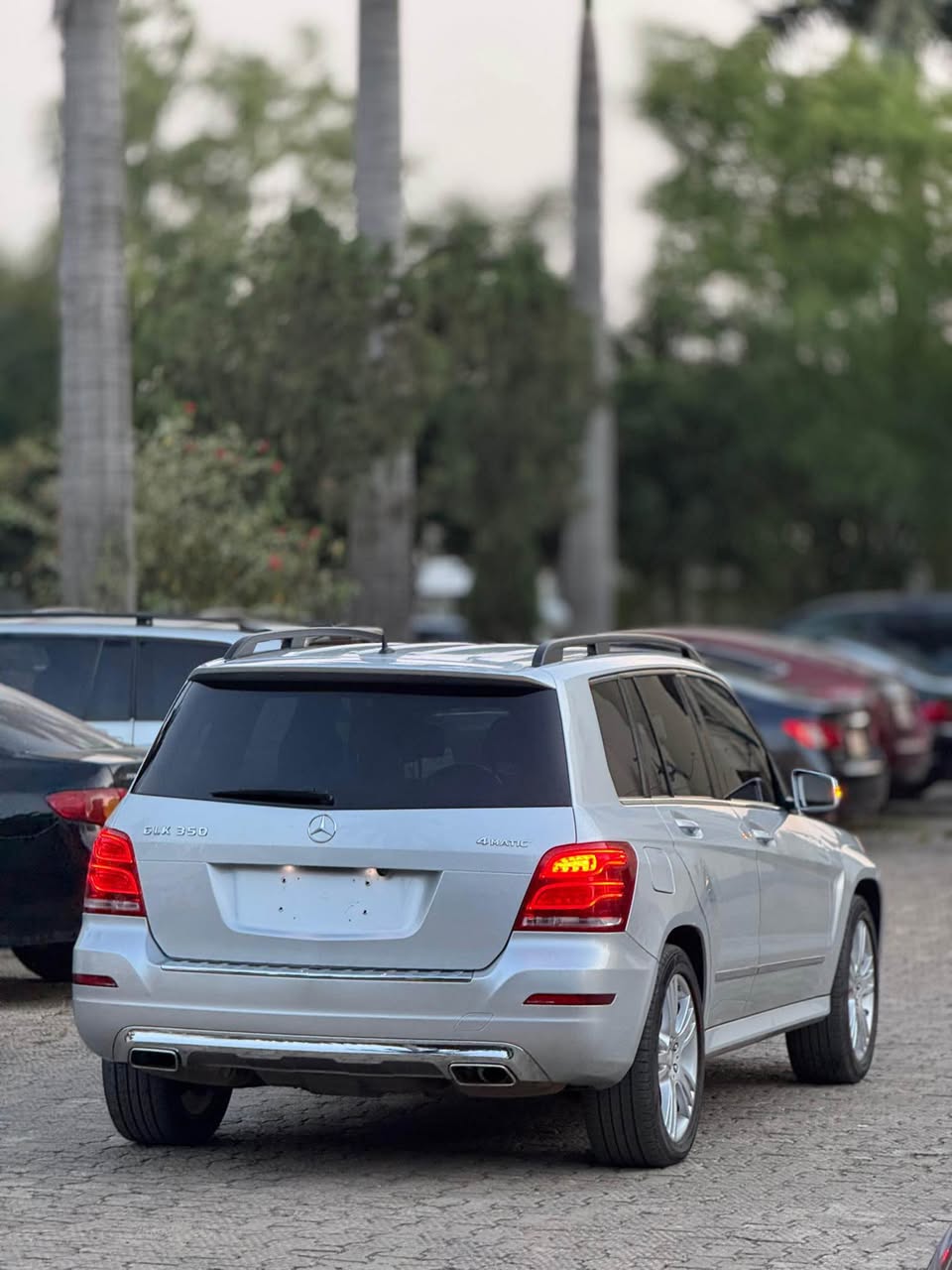 A picture of MERCEDES BENZ GLK350 foreign used 2013 model with original dutylocation