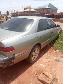 A picture of Toyota Camry 2 2