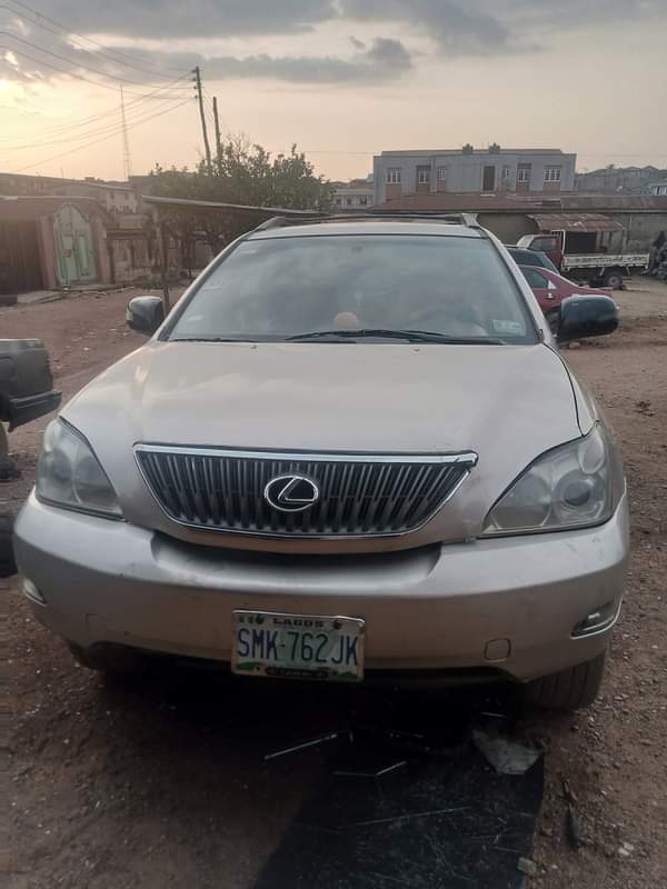 A picture of Lexus Rx330 Partially First body Untouched Engine Good Gear AC
