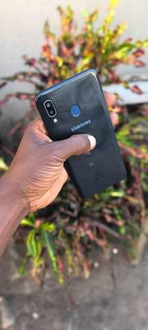 samsung a20