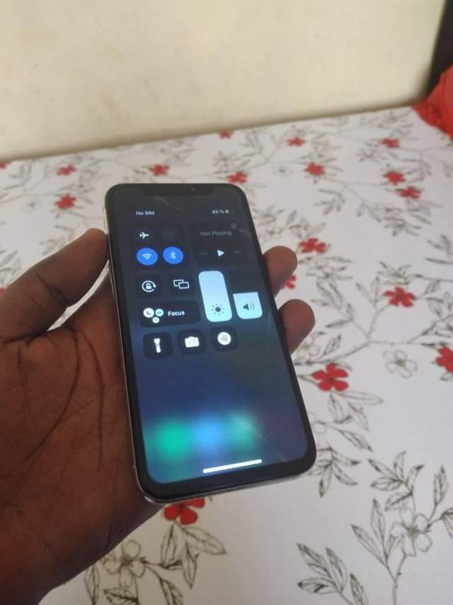 A picture of IPhone X Gb 64