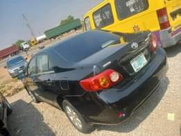 A picture of BLACK An Extremely Clean Toyota Corolla Le 2008 Model With