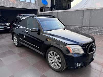 A picture of Mercedes Benz GLK350 4matic 2009 model