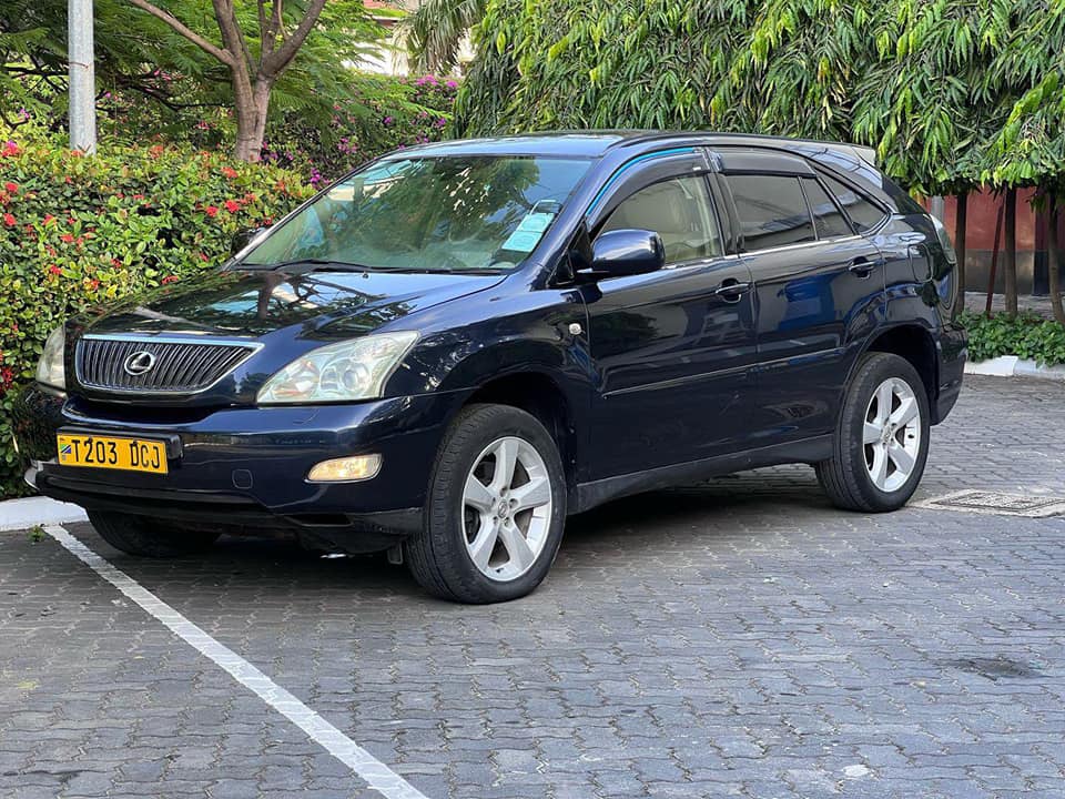 A picture of TOYOTA HARRIER