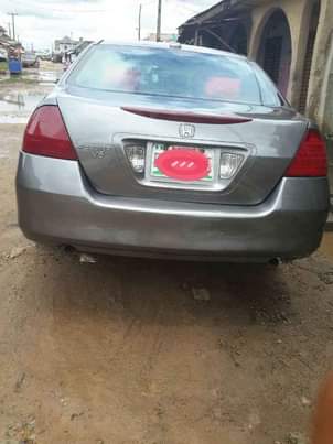 A picture of Honda Accord 07 nothing to fix Owner need urgent money