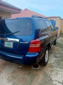 A picture of Toyota Highlander 2003
