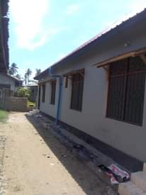 A picture of NYUMBA ZINAPANGISHWA BANANA UKOGA