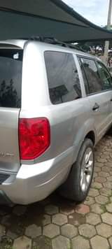 A picture of 2004 Honda pilot 2004