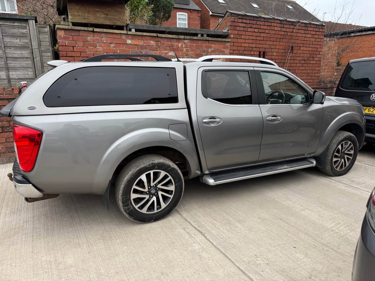 nissan navara
