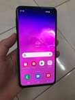 A picture of samsung s10e