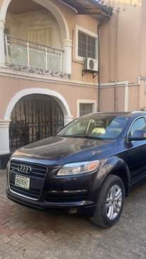 A picture of Audi Q7 2008 model